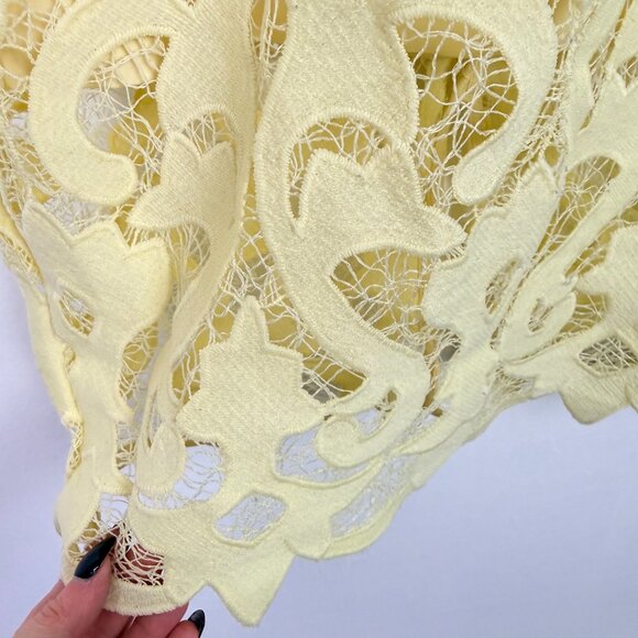 Bardot Lina Lace Sheath Dress Sleeveless Yellow Size 6 Small S EUC - Picture 5 of 13